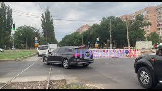 Утренний коллапс на Бедзая: ДТП и ремонты вызвали транспортный хаос в Николаеве (видео)