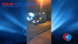 preview picture of video 'Vandalos Pulam em cima de Carro em Arapongas   Tv Folha Apucarana'