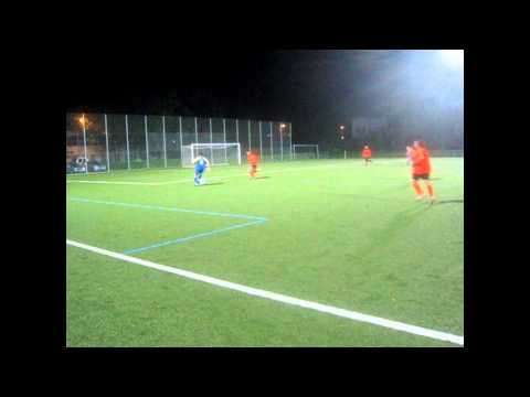 Yaya Camaras und Cem Dagasans Chancen für den 1. Rödelheimer FC 02 gegen Griesheim Tarik