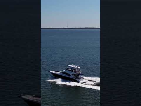 Sea Ray 52 Sedan Bridge video