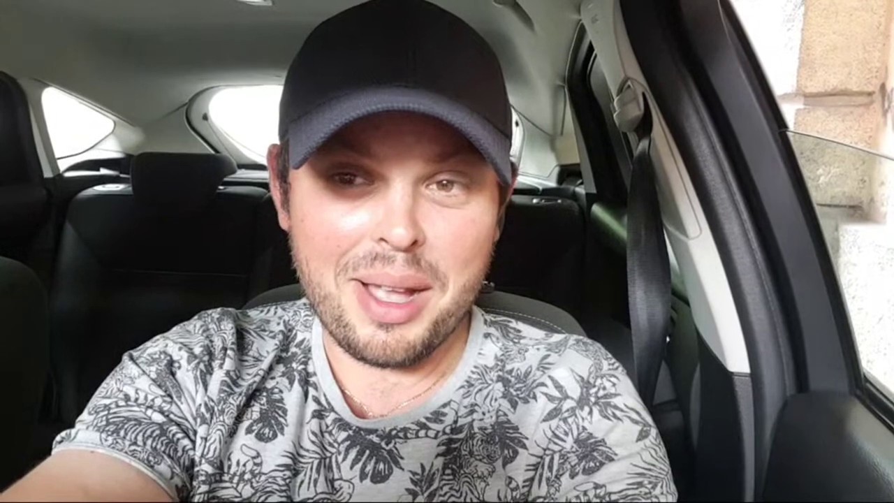 Признавайтесь кто из куколок украл колпаки!