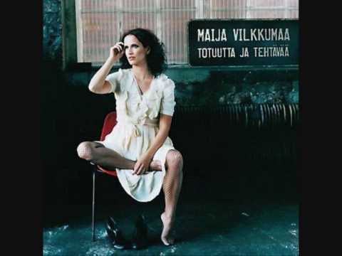 Maija Vilkkumaa - 12. Ei Saa Surettaa - (Totuutta ja Tehtävää)