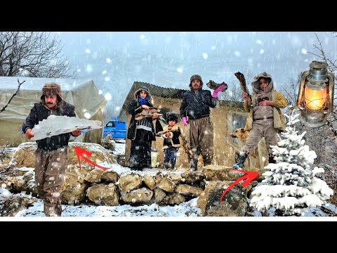 🥶 Harsh nomadic life in extreme cold | Survival in snow and rain, trying to survive 🌨🏔