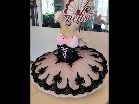 Costum de balet P 1324 - video 4