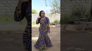 MISHONO YA MAGAUNI MAREFU YA VITENGE WANAWAKE WENYE SHEPU