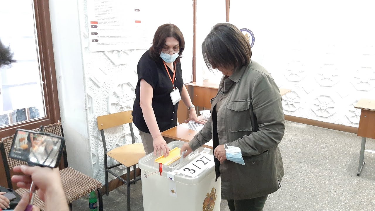 Կարին Տոնոյանը քվեարկեց