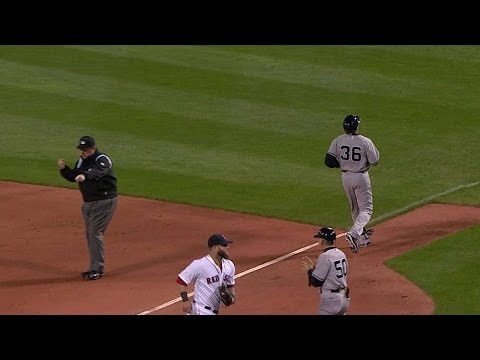 NYY@BOS: Holt starts an inning-ending double play