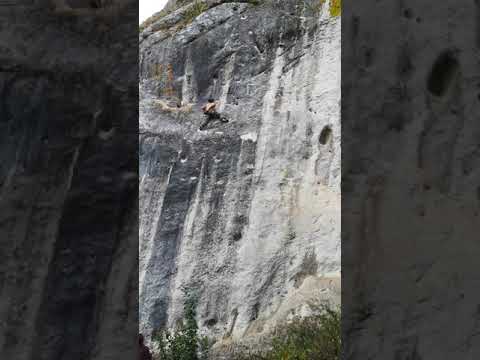 Hardkonnen-8a+ FA in Cheile Sugaului