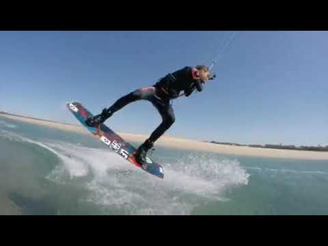 RAIN FOREST OVERLAND JEEP ADVENTURE - Dangerous River Crossing Attempt!  ///