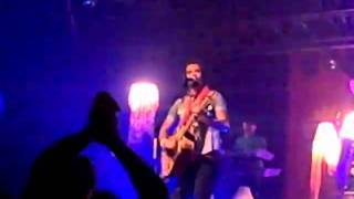 Michael Franti - Everyone Deserves Music