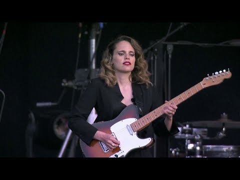 Anna Calvi - Live Archive: La Route du Rock (2014, Saint-Malo)