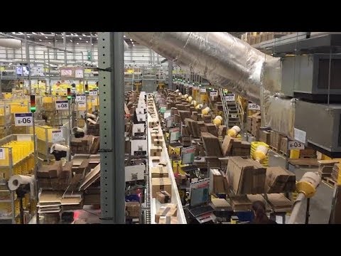 Amazon Patents Dystopian 'Stalkerish' Wristband For Employees