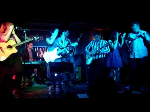 COLA JET SET - Al amanecer (en directo! en Murcia) (3-11-2012)