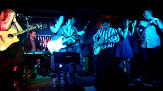 COLA JET SET - Al amanecer (en directo! en Murcia) (3-11-2012)