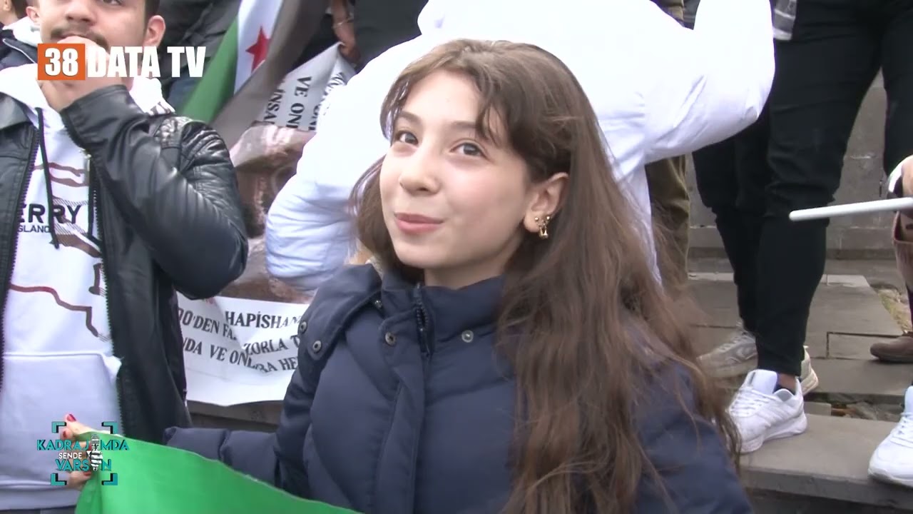 Suriyeliler Geri Dönüyor / Suriyeliler Kayseri Mimarsinan Parkında Kutlama Yaptı