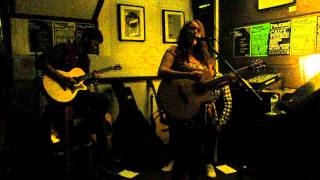 Cloudi Lewis - Starry Eyed (Ellie Goulding) - at The Cellar, Southampton on 24/09/2012