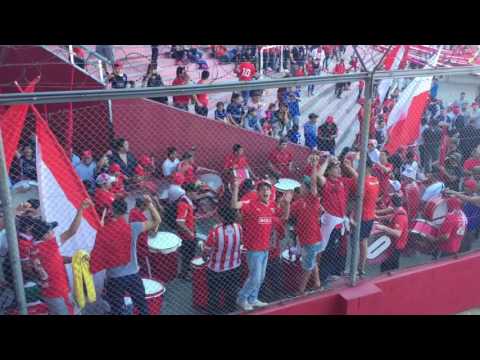 "ENTRA LA BARRA. Hinchada de independiente vs gimnasia" Barra: La Barra del Rojo • Club: Independiente