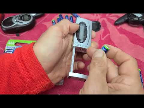 Batterietester Batterie Testgerät für  Alkaline Batterien AA AAA