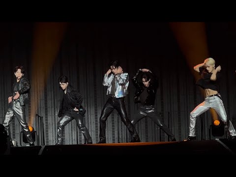 220812 SEVENTEEN - Crush 4K Seattle Fancam BE THE SUN TOUR Live @ Climate Pledge Arena SVT 직캠
