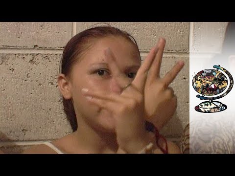 Gang Violence in El Salvador (2003)