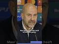Peter Bosz neemt het op voor Hirving Lozano! ❤️