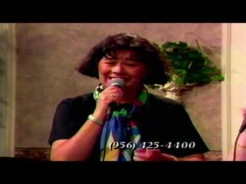 Pilar y Mónica -  Quién es ese hombre?