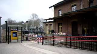 preview picture of video 'Spoorwegovergang Lochem Railroad/ Level Crossing'