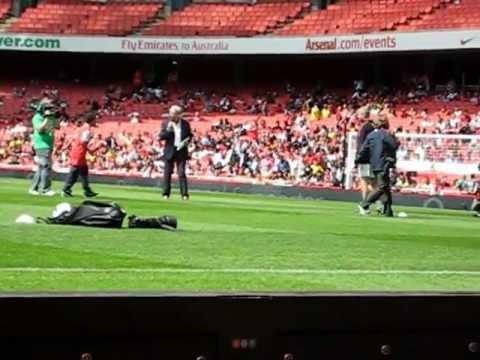 Arsenal Members Day 2010. Penalty against Manuel Almunia (trimmed version)