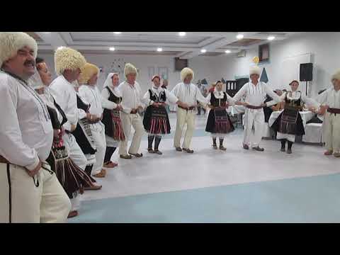 MVI 0119 Folklor KUD ,,Banjica" Krivelj i 50. rođendan Radiše Kecanović