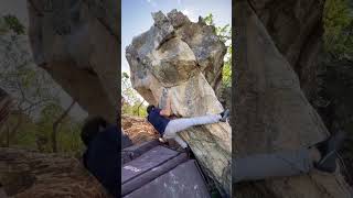 Video thumbnail of Monange, V5. Cocalzinho de Goiás