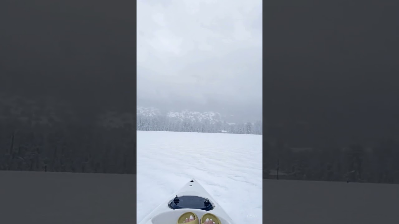 Snow ❄️🌨️ Lake view 🪟 #snow #shortsfeed #shorts #short #viralvideo #lake #snowfall #shortvideo #new