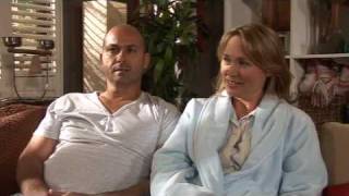 Neighbours (BTS) - The Parker's head to Oakey. video