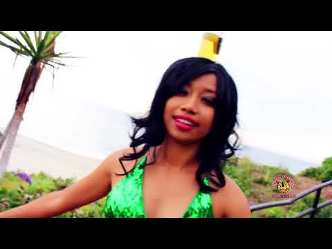 Dinastya Angelito Y Su Sabor Costeña - Con La Botella En La Cabeza Video Oficial 2017