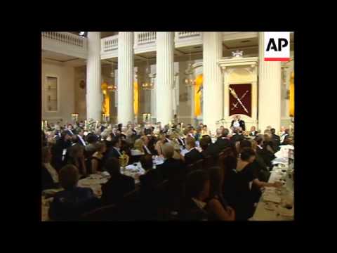 UK: LONDON: ARGENTINIAN PRESIDENT MENEM VISIT