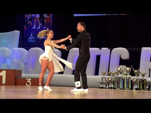 A&J układ płaski finał Anna Miadzielec Jacek tarczylo foot