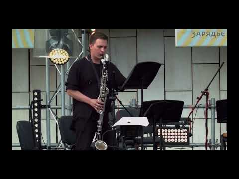 Luigi Ceccarelli "BIRDS" for bass clarinet and electronics