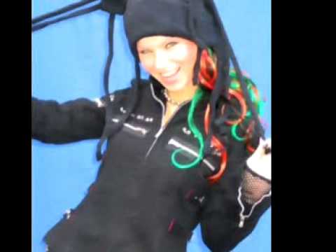 mc q ft yessi zombi dit is yessi