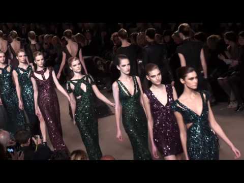 Vidéo défilés Ellie Saab, Valentino et  Wunderkind à Paris 2010