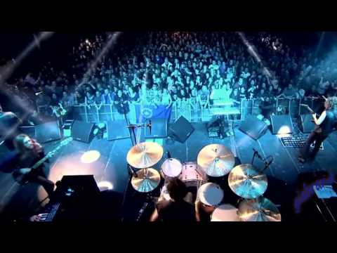 THE KILLERS - SOMEBODY TOLD ME (World Stage Amsterdam)