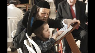 האם משמורת משותפת זה אידיאלי על פי תורה▪️הרב נחמנסון ▪️ (כולל הוראה ומשפט)*** (הרב יהודה לייב נחמנסון) - התמונה מוצגת ישירות מתוך אתר האינטרנט יוטיוב. זכויות היוצרים בתמונה שייכות ליוצרה. קישור קרדיט למקור התוכן נמצא בתוך דף הסרטון