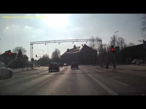 Olsztyn - Skrzyżowanie DK51 i DK16 - Przejazd na czerwonym świetle przez kierowcę białej Skody Fabii