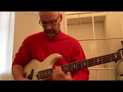 Bobby Vega - Gush - Double Thumping - Thumb instead of Pick!