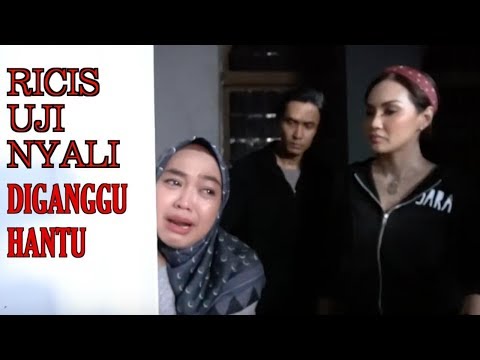 RAKRY INDY PUTUS:( PENYEBABNYA TERNYATA. - Ayu Isla 