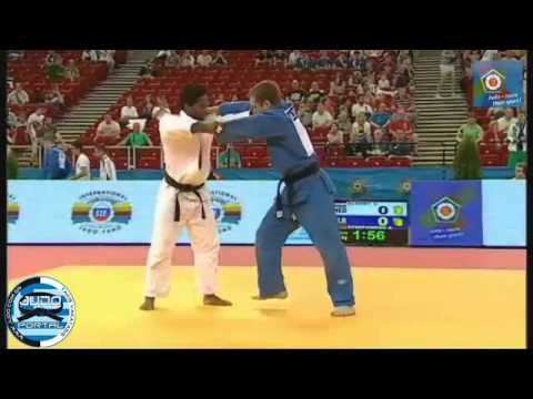 -90kg ELMONT Guillaume (NED) - STSEPANKOU (BLR) European Judo Championships Budapest 2013