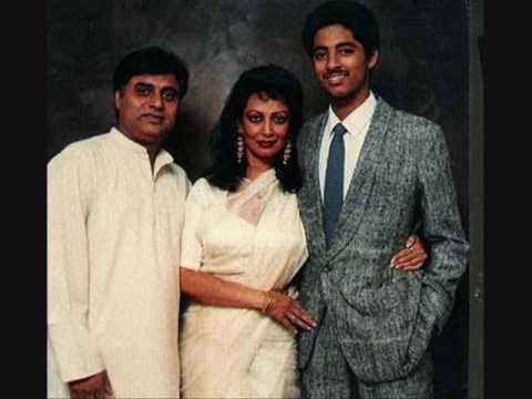 download lagu mp3 mp4 Chitra Singh Mere Dukh Ki Koi Dawa Na Karo, download lagu Chitra Singh Mere Dukh Ki Koi Dawa Na Karo gratis, unduh video klip Chitra Singh Mere Dukh Ki Koi Dawa Na Karo