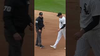 Bryan Hudson juggles the ball but still manages to get the out ????