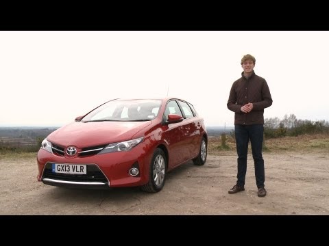 2013 Toyota Auris review - What Car?