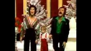 Sonny & Cher - Holiday Medley w/Bernadette Peters & Captain Kangaroo
