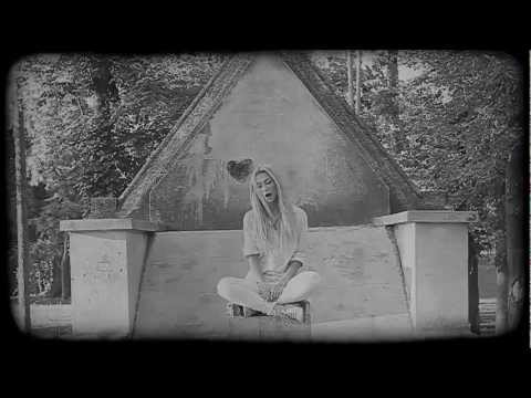 VIDEO! Voce de exceptie, cover de milioane! Andreea Balan - "Skinny Love" a lui Birdy, in dar pentru prieteni