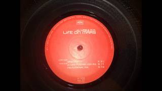 DJ Wag & M.R. - Life On Mars (Original)
